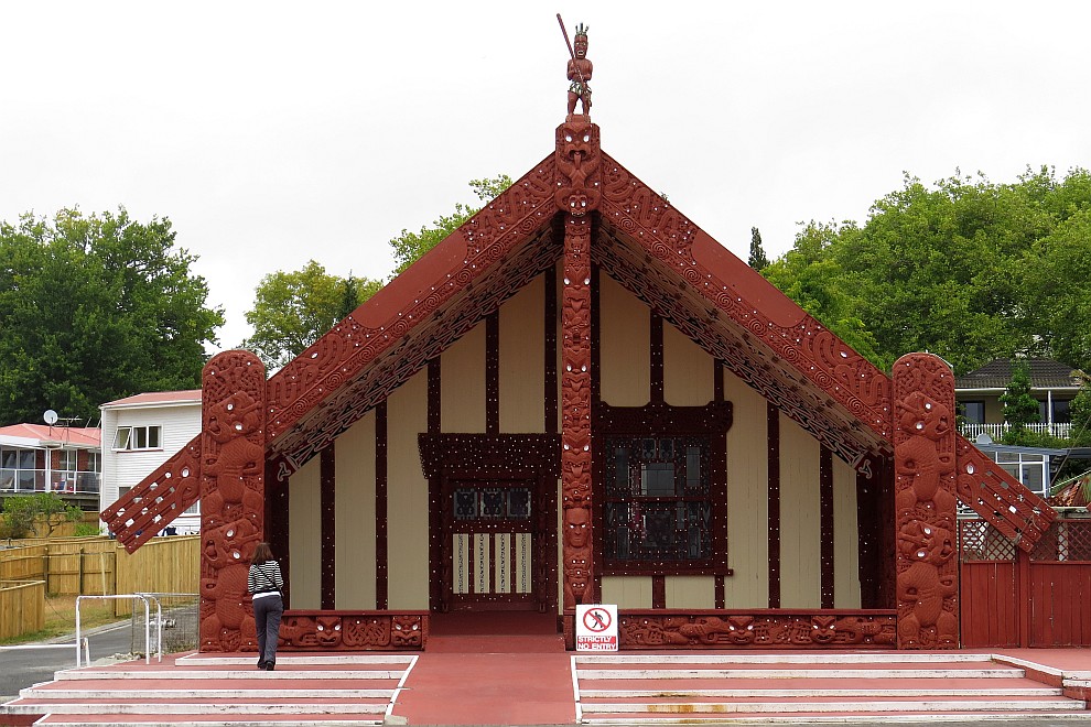 Stammeshaus der Maori